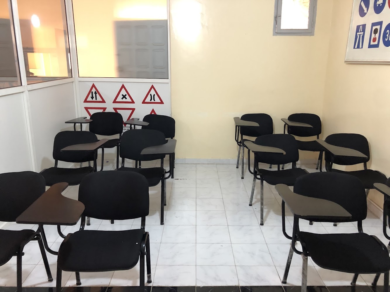 Auto École Mekki - سيارة التعليم المكي - Bouznika