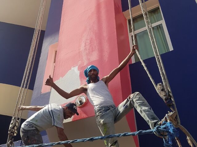 Tractor Boys Schools Group - دوار الرويس