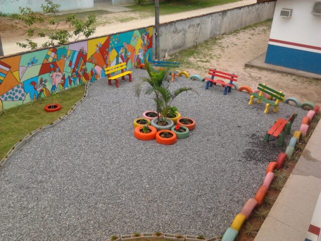 مدرسة العفايفة القبلية