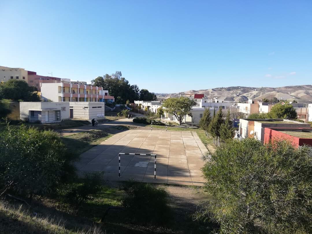 فاطمة الفهرية