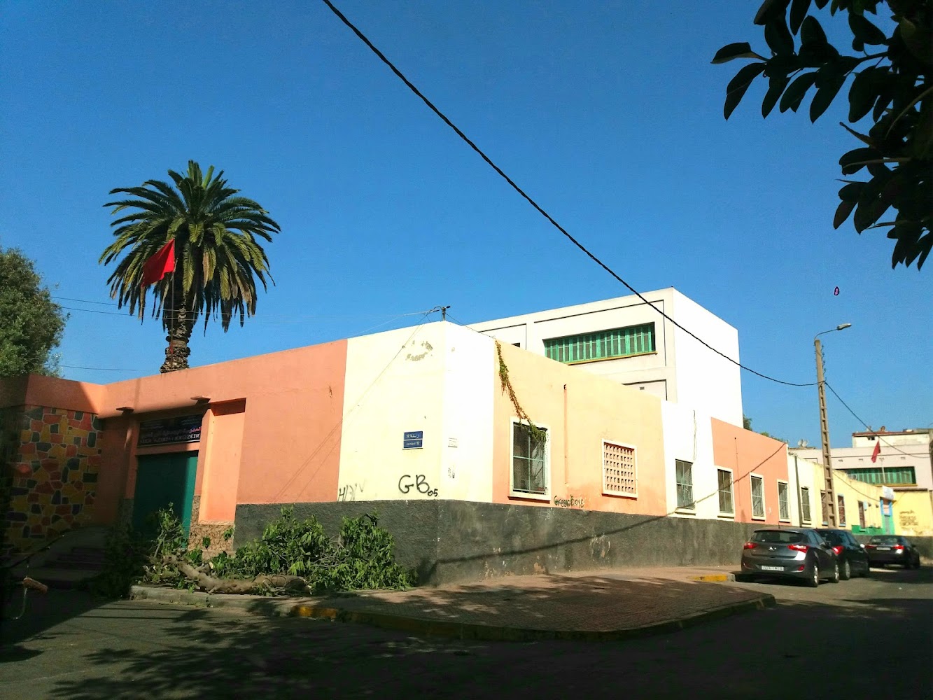 مدرسة الزرقطوني