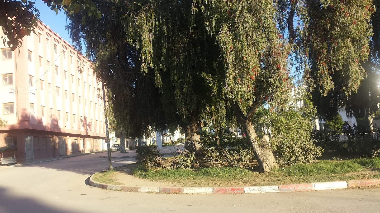 مدرسة عبد الله السفشاوني Ecole Abdellah Chefchaouni